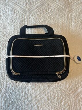 Bahamas’s Quilted Black Travel Toiletry Bag - Black